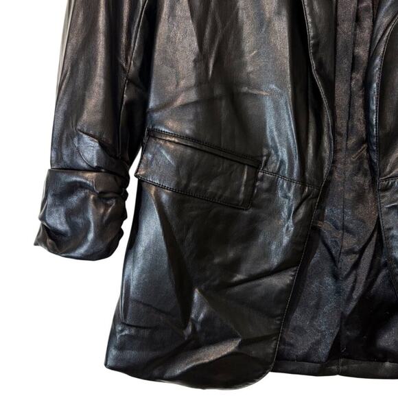 Tart Collection Kia Vegan Leather Blazer in Black Size Small - Picture 10 of 11